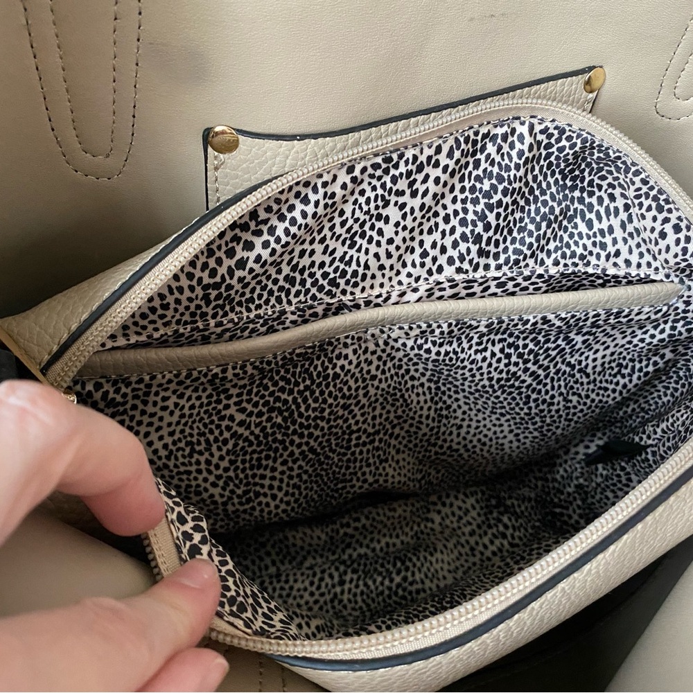 Cute Neutral Tote - Picture 6 of 16